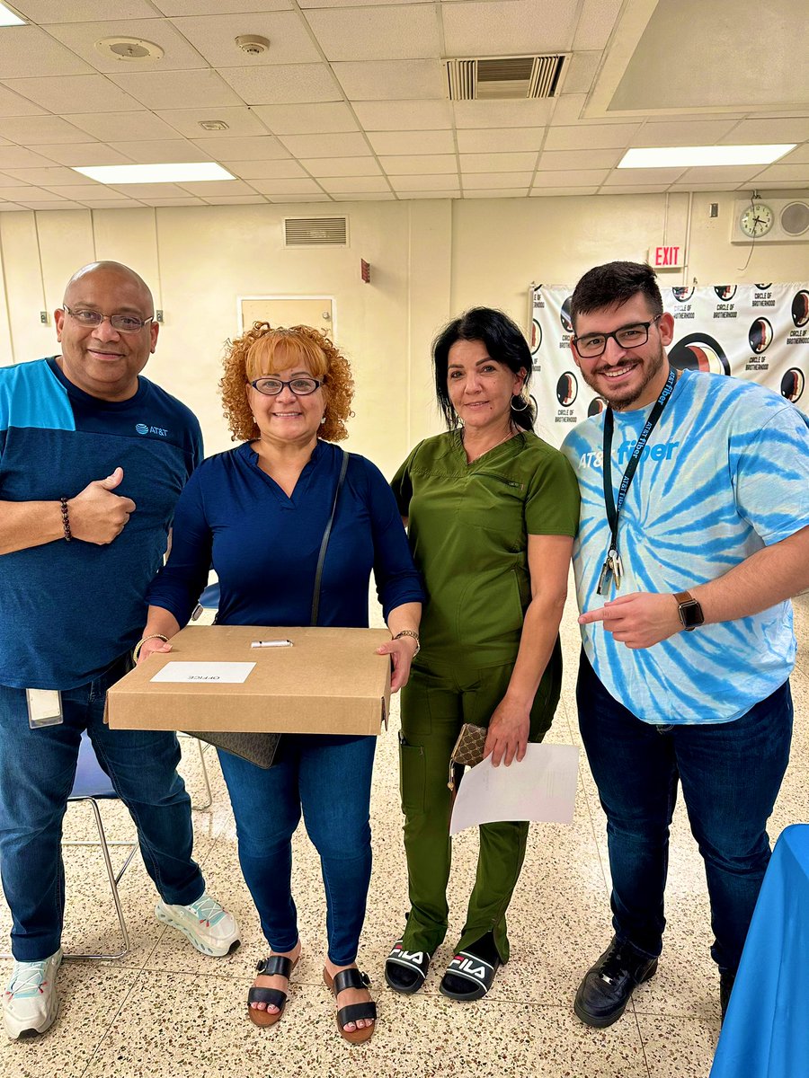 Back at it again like last year this time with <a href="/OICSFL/">OIC of South Florida</a>, <a href="/compudopt/">Compudopt</a>, &amp; <a href="/ATT/">AT&T</a> coming together and helping in providing 100 laptops for the local community! Stellar event in giving back to those in need!

#OneFLA #LifeAtATT #TheEastRegion