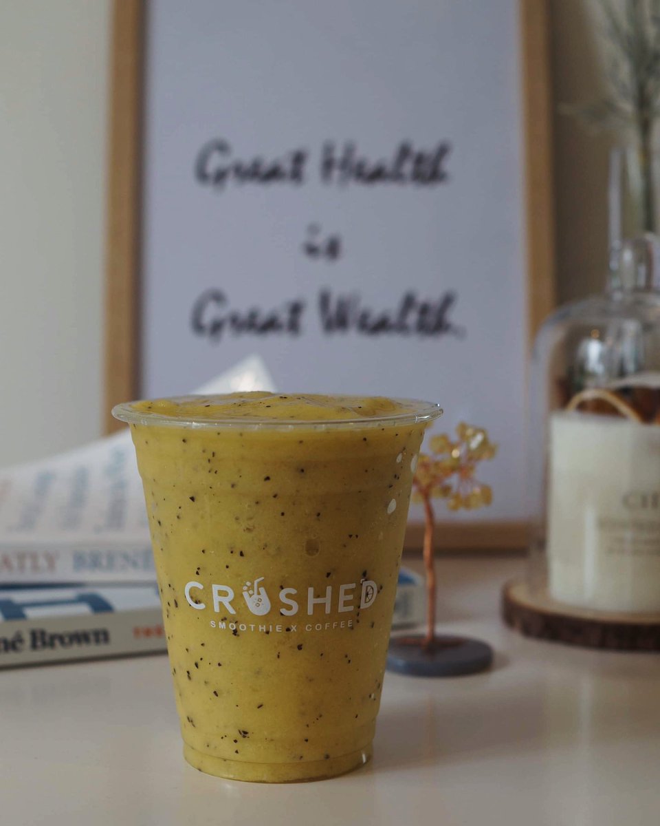 Crushed_cafe's tweet photo. It’s Friyay! Stop by for our Crushed Double Eagle Smoothie! It may lead to a Double Eagle on the golf course 😉 
.
.
.
.
.
#crushedcafe #crushedsmoothiexcoffee #teamcrushed #comevisitus #cafenonthaburi #thepineclub #doubleeagle #goodvibes  #greathealthisgreatwealth https://t.co/9X9z4QAhq9