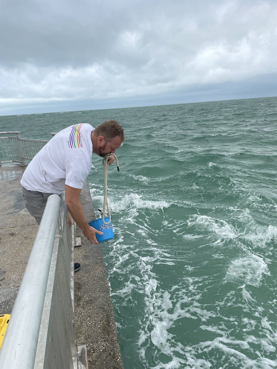 Cornell Marine Mass Mortality Laboratory 🏳️🌈 (@ianh77) on Twitter photo <a href="/FelixJBerrios/">Felix “Javi” Berrios</a> I’m Ian (he/him) and I’m a marine scientist! I work on invertebrate diseases in the ocean and the microbes that sometimes cause them. I love to swim (in fact you can’t keep me away from water), and I enjoy traveling. Random fact is that I have 3 passports! <a href="/FelixJBerrios/">Felix “Javi” Berrios</a> I’m Ian (he/him) and I’m a marine scientist! I work on invertebrate diseases in the ocean and the microbes that sometimes cause them. I love to swim (in fact you can’t keep me away from water), and I enjoy traveling. Random fact is that I have 3 passports!