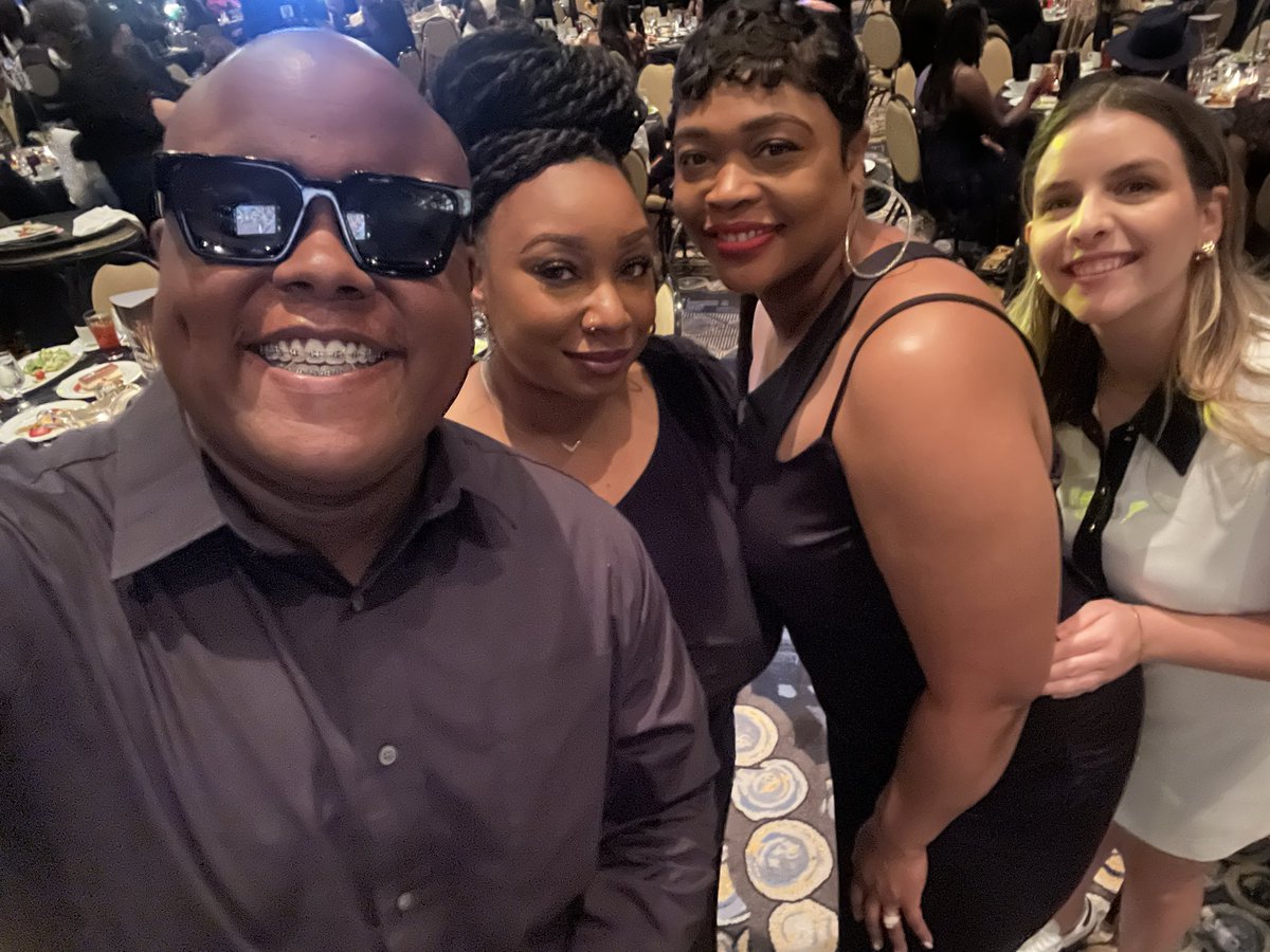 Supporting <a href="/awilliamsclass3/">Ms. A Williams M. Ed.</a> at the Educator of the Year Gala  #HISDEOY24 <a href="/HISD_West/">🚨 This page is no longer active! 🚨</a>