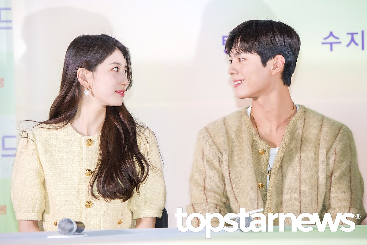 .y review on WL casts chemistry. I love how Bogum always make things easy for Suzy. He always attentive and smile. I love how Tang Wei adored everyone like her own family. I love Woo Shik and Suzy brother and sister dynamic 😂
And ofc Yumi and Suzy ❤️❤️❤️❤️