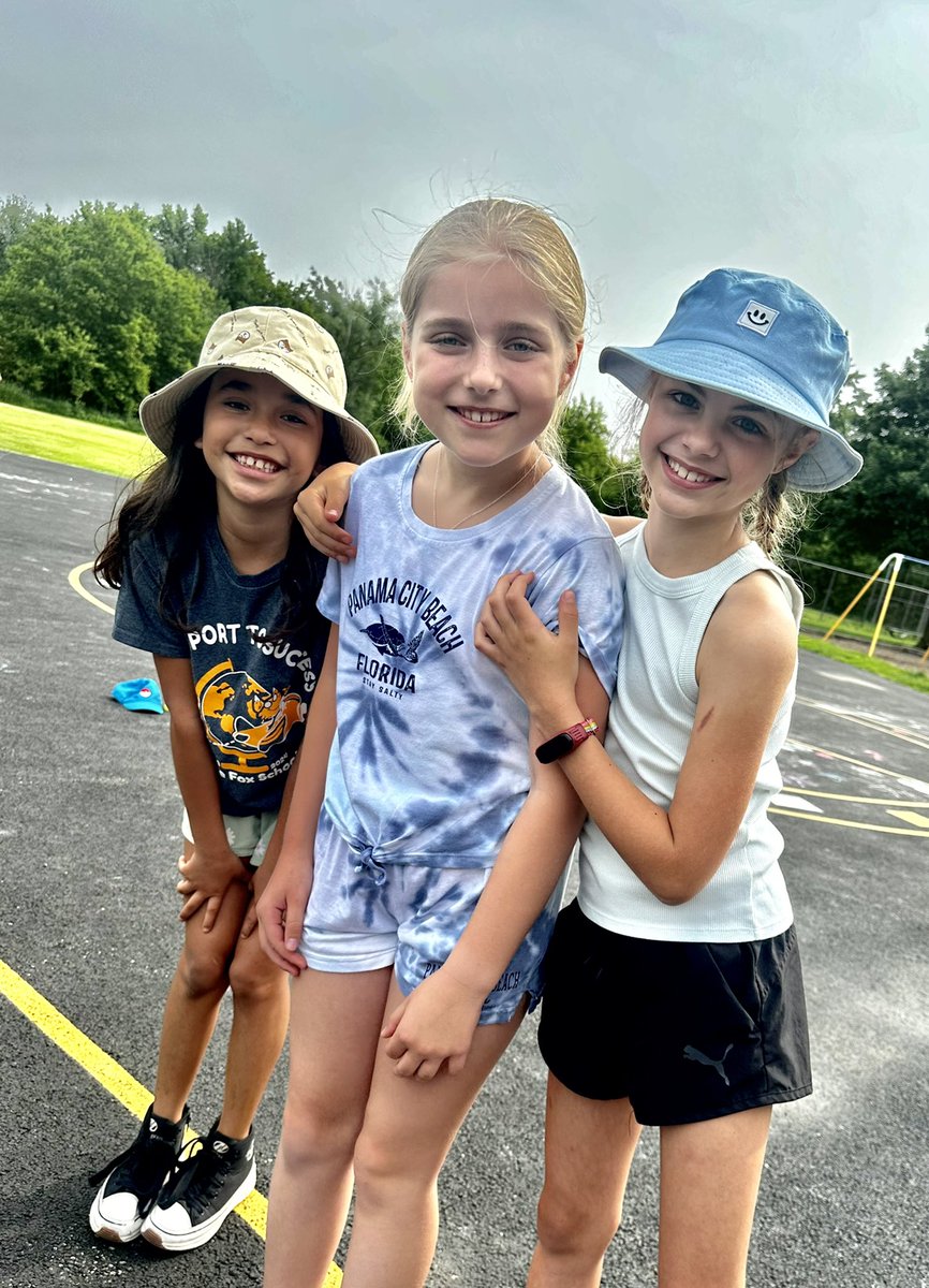 We had a very successful Field Day 2024!! Thanks to all the volunteers that helped make this event a hit!