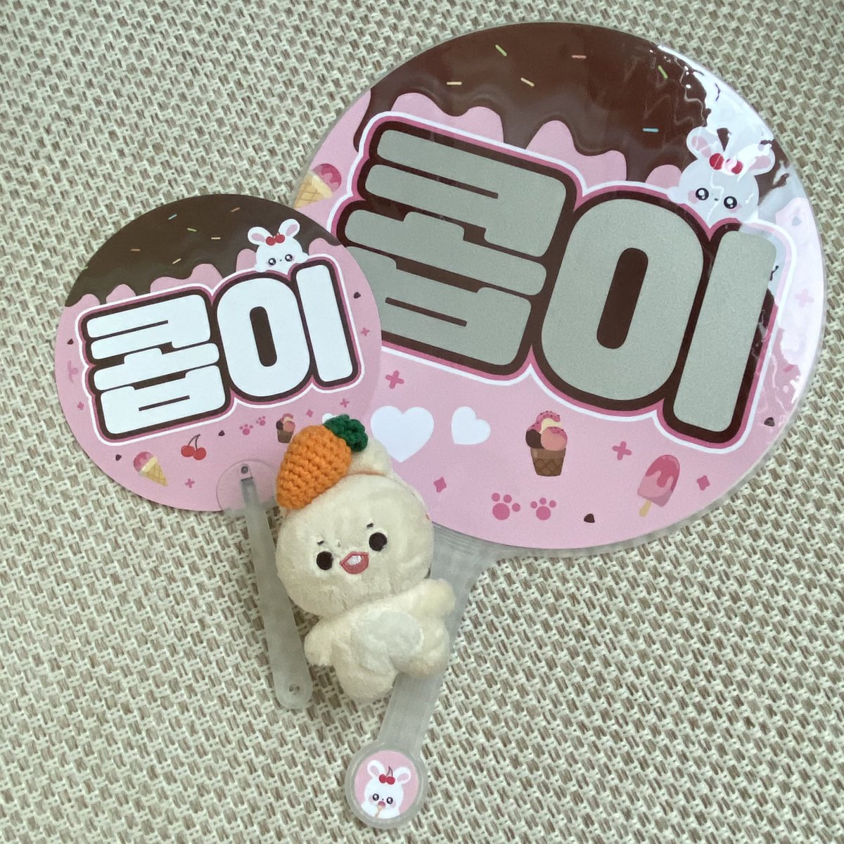 manggo0530's tweet photo. 콥치와 너무너무 예뻐요 🥹 
콘서트 때 꼭 들고갈거예요
이벤트 감사합니다 💓💓💓 https://t.co/2MShshPvuM