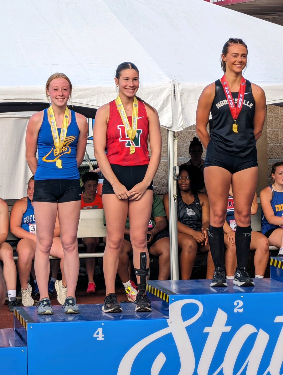 Congratulations to Jane Paddock, who placed 4th in the pole vault at the IHSAA state track &amp; field championships! Her vault of 11’9” equaled the LN school record she already owns. Great job Jane! <a href="/ltgoodnews/">LT Schools</a> <a href="/LNHSwildcats/">Lawrence North</a> <a href="/LNTF9/">LNTF</a>