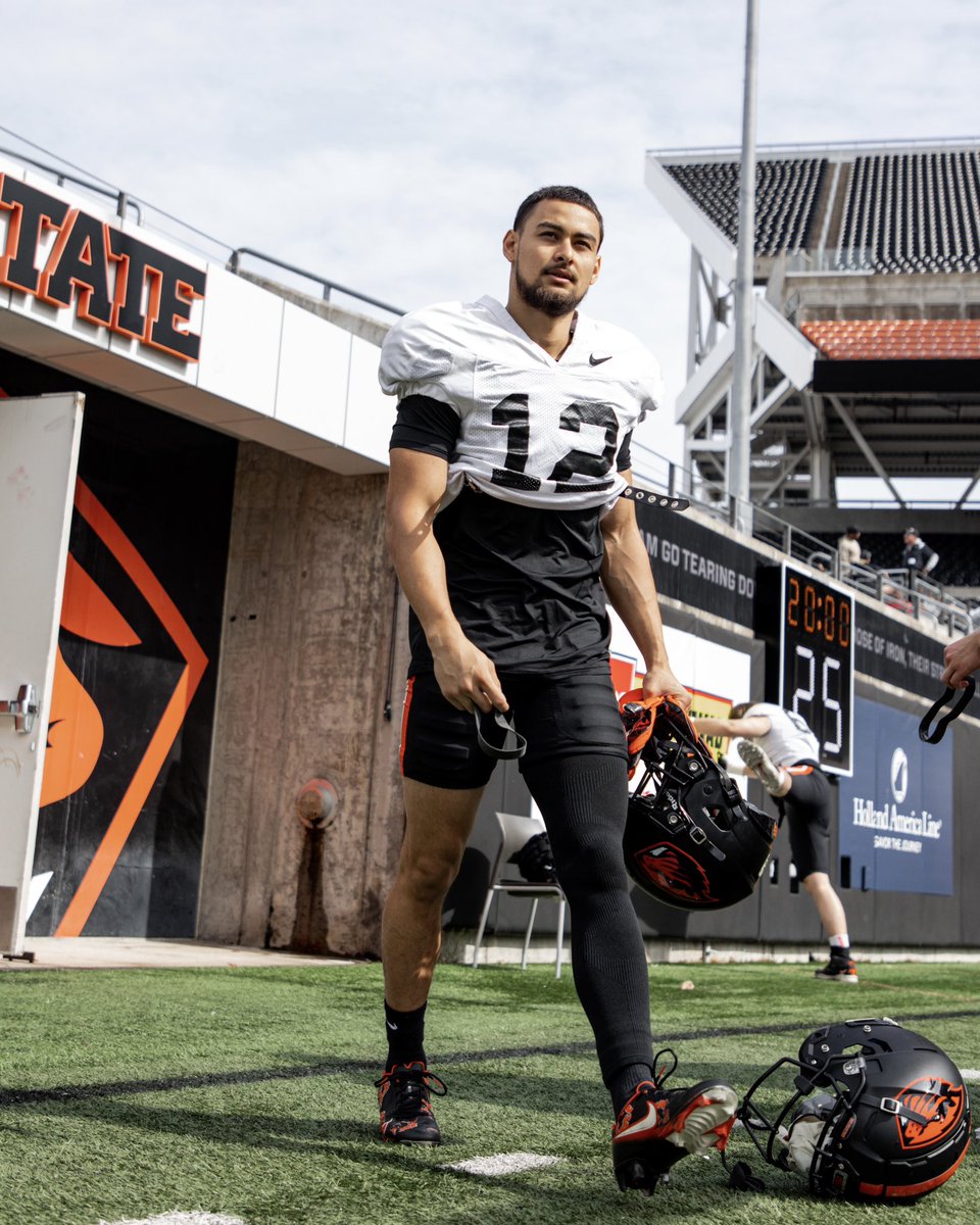 Oregon State Football tweet media