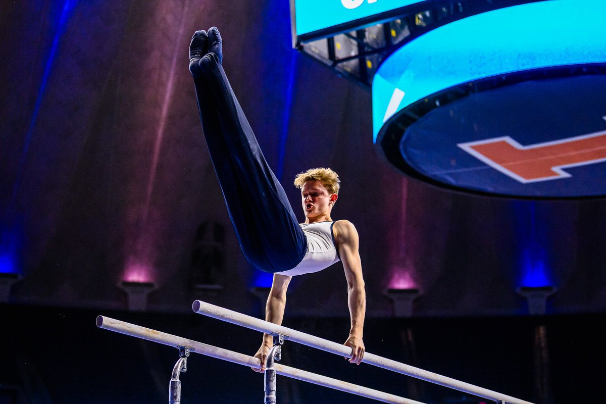 Congratulations to Kacper Garnczarek for qualifying for the parallel bars final at the Koper World Cup! 👏