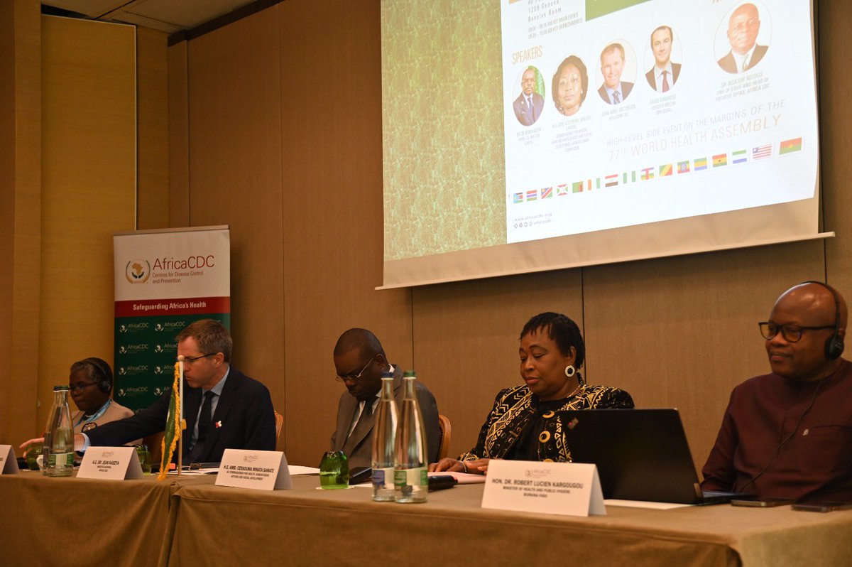 AU_HHS's tweet photo. As we reflect on the #AU 2024 theme “Educate an African fit for the 21st Century", we must recognize t/importance of building resilient education systems that incorporate mental health considerations - @AmbSamate at t/launch of @AfricaCDC Mental Health Leadership Programme
#WHA77 https://t.co/1ArAZcbxjj