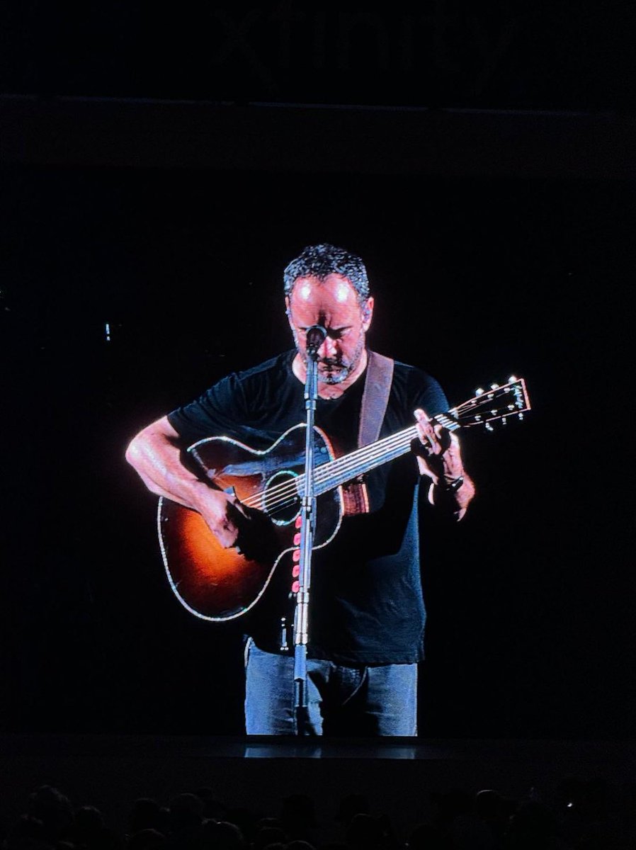 .@davematthewsbnd from The Woodlands, TX. Photo by @chends.
#dmb #davematthewsband #davematthews