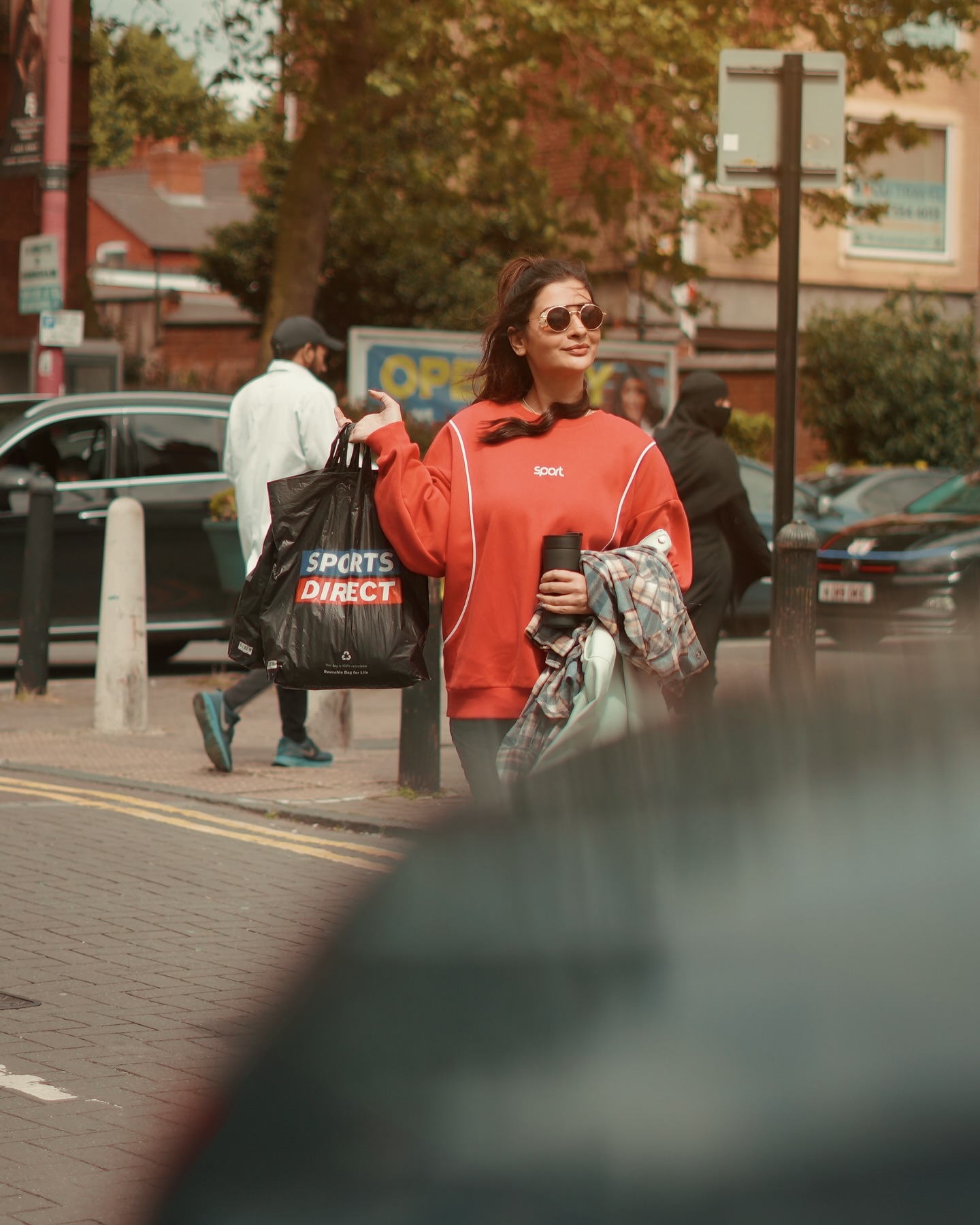 GO88P99a8AAulmh?format=jpg&name=large