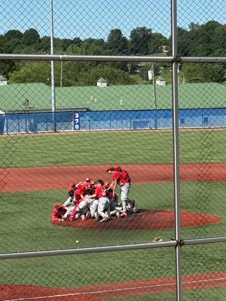 Riley Estep tweet media