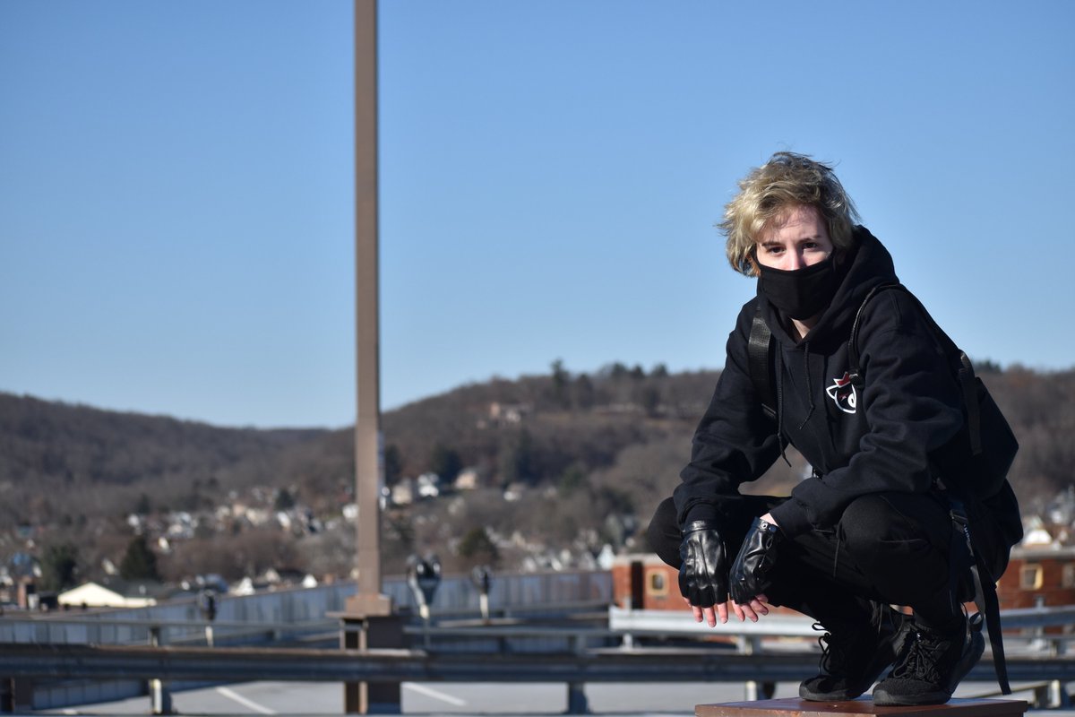 MikNic3's tweet photo. Happy 25th to Techno. 
On December 12, 2021 I got the courage to post pictures of not only Techno's merch, but a little of my face. Seeing Techno and his community supporting me made me feel so much better about myself (and made me realize I was trans) #Technoblade25 https://t.co/zG7FiEcXMS