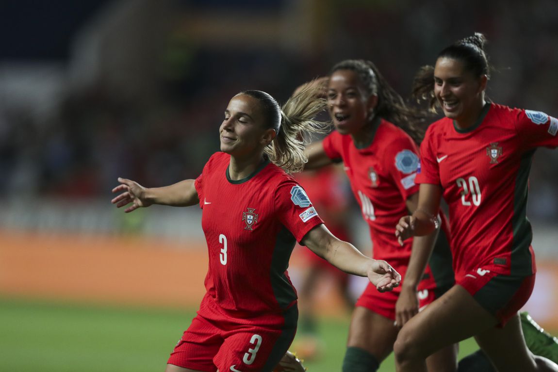 Portugal venceu a seleção da Irlanda do Norte para a Qualificação ao Euro 2025 (4-0).

🦅 Carole Costa (⚽️🅰️), Lúcia Alves (⚽️⚽️), Andreia Norton, Kika Nazareth e Jéssica Silva - Titulares

🦅 Andreia Faria e Catarina Amado (⚽️🅰️) - Suplentes Utilizadas