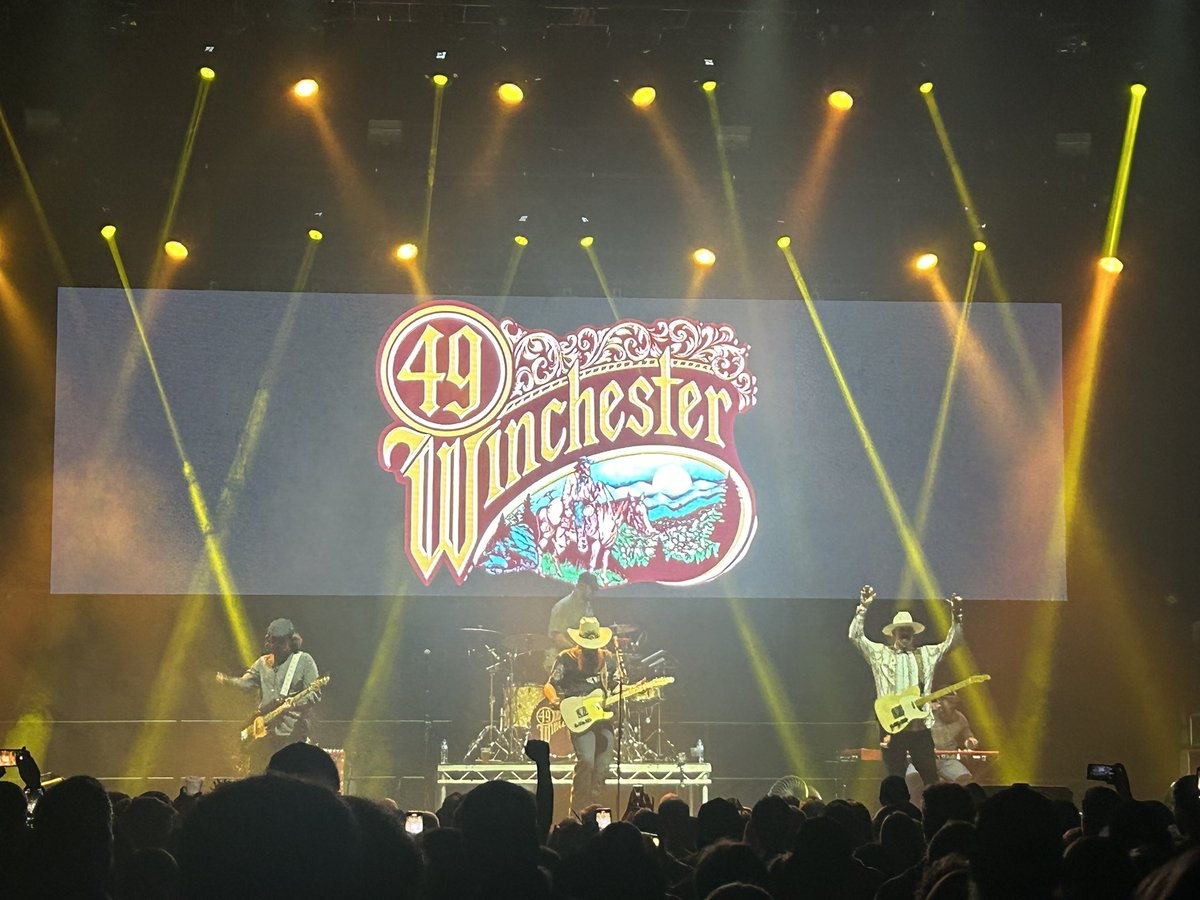 What an amazing gig tonight with <a href="/49winchester/">49 Winchester</a> in Belfast … up there with my all time fav shows