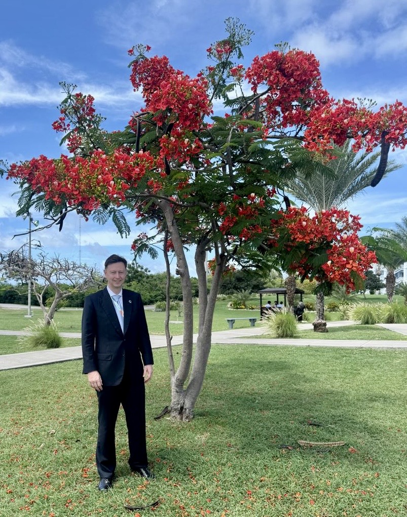 DavidWhiteDelhi's tweet photo. A busy and productive week for @cdri_world at the #SIDS4 Conference in beautiful #AntiguaandBarbuda.
We focused on three things:
1. Advocating the vital role of #DisasterResilientInfrastructure in enabling #ResilientProsperity in #SmallIslandDevelopingStates.
The Outcome document of the Conference, the 'Antigua and Barbuda Agenda for Small Island Developing States,' or #ABAS, very clearly reflects the value and need for #ResilientInfrastructure.
2. Highlighting the need for high quality and accessible #data to enable risk informed decision making.
With colleagues @UNDPGeneva we convened a side event that explored this, and showcased CDRI's Global Infrastructure Resilient Index.
3. Announcing an $8 million call for proposal, open to all 57 SIDS, under CDRI's Infrastructure for Resilient Island States Programme (#IRIS).
At the Conference it was also announced that the #UN had recognised the contribution being made by the IRIS programme by awarding it the 2024 SIDS Partnership Award in the Environmental Category.
Congratulations and thanks to the Government and people of Antigua and Barbuda - one of 12 SIDS who are members of the Coalition - for their excellent delivery of the Conference, and their amazing hospitality.