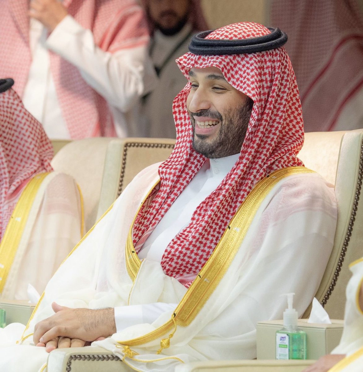 2200Hosam's tweet photo. رؤيتكم سيدي اليوم سعاده 🥹🙏🏼
#ولي_العهد_الامير_محمد_بن_سلمان‌ 
#كأس_الحرمين_الشريفين https://t.co/dmzs3RGsgp