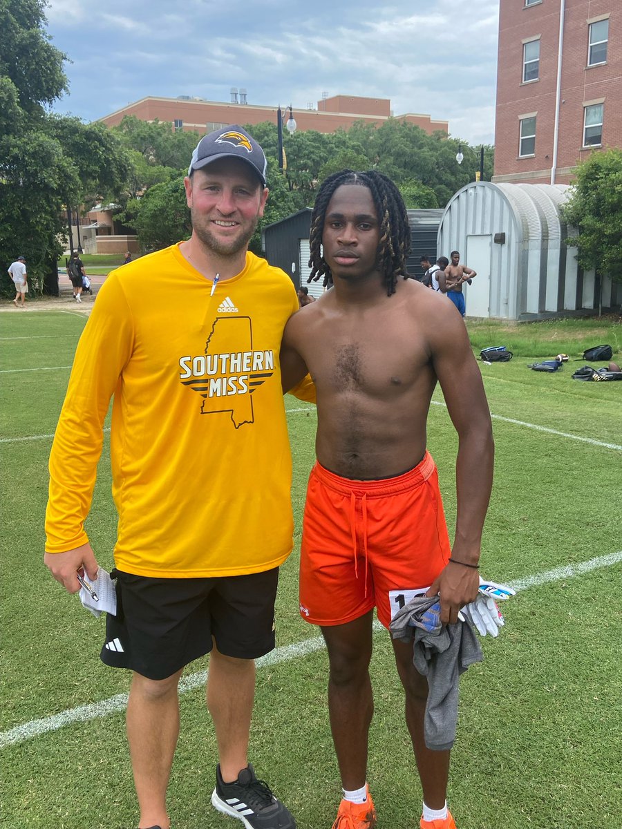 Galvin Goss (@galving_) on Twitter photo Great day at Southern Miss today!! <a href="/SouthernMissFB/">Southern Miss Football</a> <a href="/CoachBignell/">Clay Bignell</a> <a href="/landon83smith/">Landon Smith</a> <a href="/ValleyRamsFB/">Valley Rams Football</a> <a href="/coachadamhunter/">Adam Hunter</a> <a href="/HarperMarshon/">Coach Marshon Harper</a> Great day at Southern Miss today!! <a href="/SouthernMissFB/">Southern Miss Football</a> <a href="/CoachBignell/">Clay Bignell</a> <a href="/landon83smith/">Landon Smith</a> <a href="/ValleyRamsFB/">Valley Rams Football</a> <a href="/coachadamhunter/">Adam Hunter</a> <a href="/HarperMarshon/">Coach Marshon Harper</a>