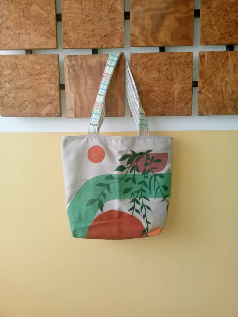 HRCE30's tweet photo. Hermosos bolsos, con lindos diseños elaborados por @janetza_handmade.
No te quedes sin el tuyo.
Interesados contactame al 0412-3292435 o 0414-4187202👛👜💃🏻 https://t.co/mYfBUxu2JP