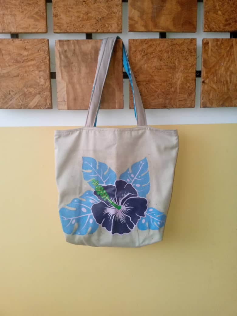 HRCE30's tweet photo. Hermosos bolsos, con lindos diseños elaborados por @janetza_handmade.
No te quedes sin el tuyo.
Interesados contactame al 0412-3292435 o 0414-4187202👛👜💃🏻 https://t.co/mYfBUxu2JP