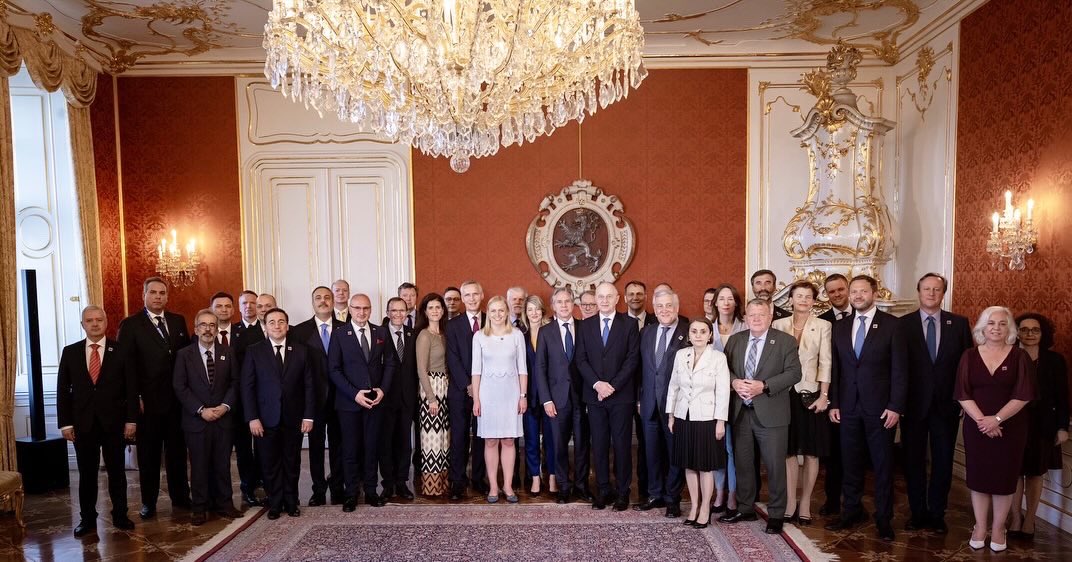 thordiskolbrun's tweet image. Thank you @janlipavsky for hosting NATO FMs in Prague. It is important to underline our solidarity and enduring support for Ukraine in its defense against the brutal Russian aggression. Long-term NATO commitment for Ukraine’s defense is essential.