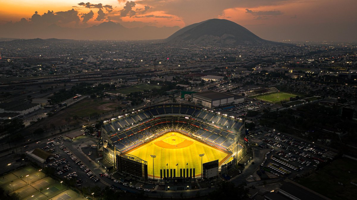 SultanesOficial's tweet photo. Te dedico cada atardecer de Sultanes. ❤️ https://t.co/Fc3g1Ekx3q