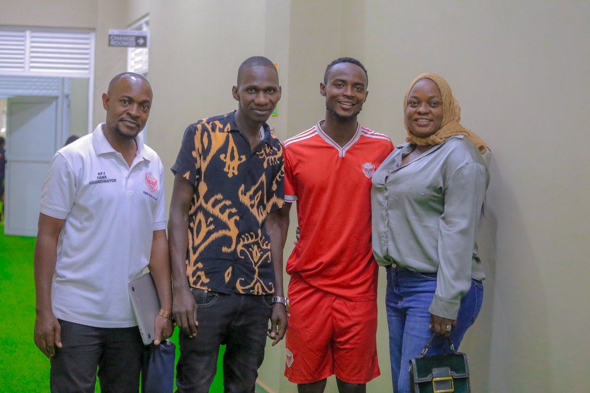 Wilfred Saif ๐บ๐ฌ (@mudanyawilfred) on Twitter photo The #ExpressNation well represented ๐ช
<a href="/ShaficKasha/">Kasha Shafic</a> & crew, bless up
๐ธ // <a href="/WilliamLmp/">WILLIAM LMP</a> The #ExpressNation well represented ๐ช
<a href="/ShaficKasha/">Kasha Shafic</a> & crew, bless up
๐ธ // <a href="/WilliamLmp/">WILLIAM LMP</a>