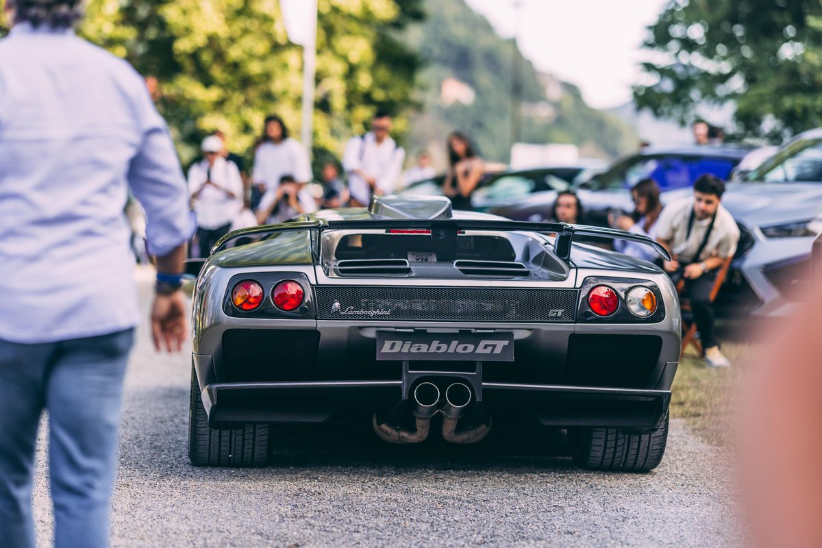 Lamborghini Dallas tweet media