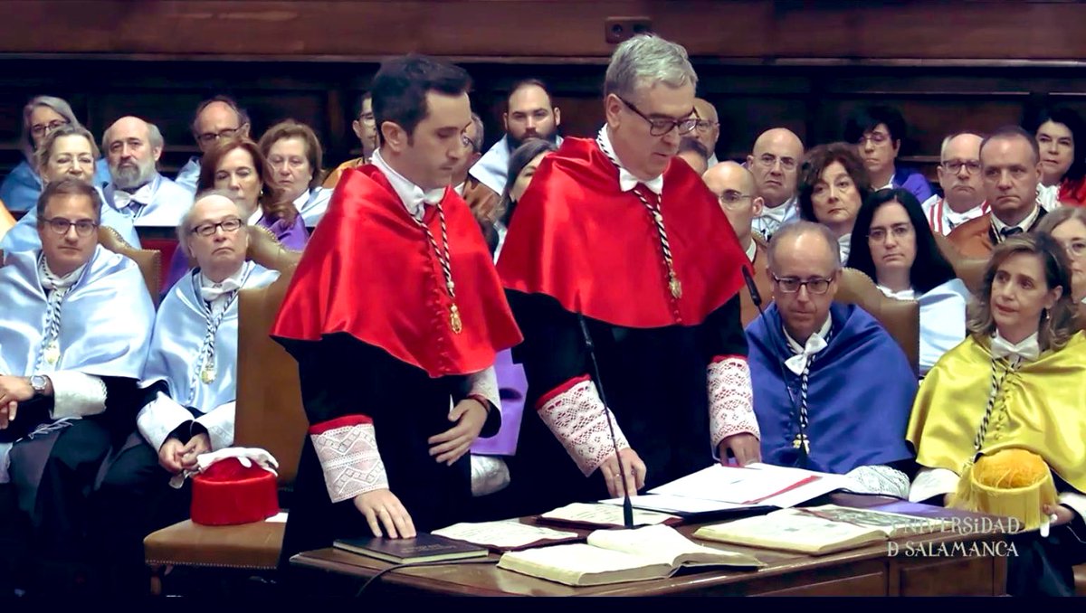 Hoy he tomado posesión como Vicerrector de Transferencia, Innovación y Emprendimiento de la Universidad de Salamanca. Un reto que afronto con mucha ilusión y responsabilidad, con grandes retos y proyectos para que nuestra Universidad avance 
Gracias <a href="/corchadojm/">Juan Manuel Corchado</a> por tu confianza