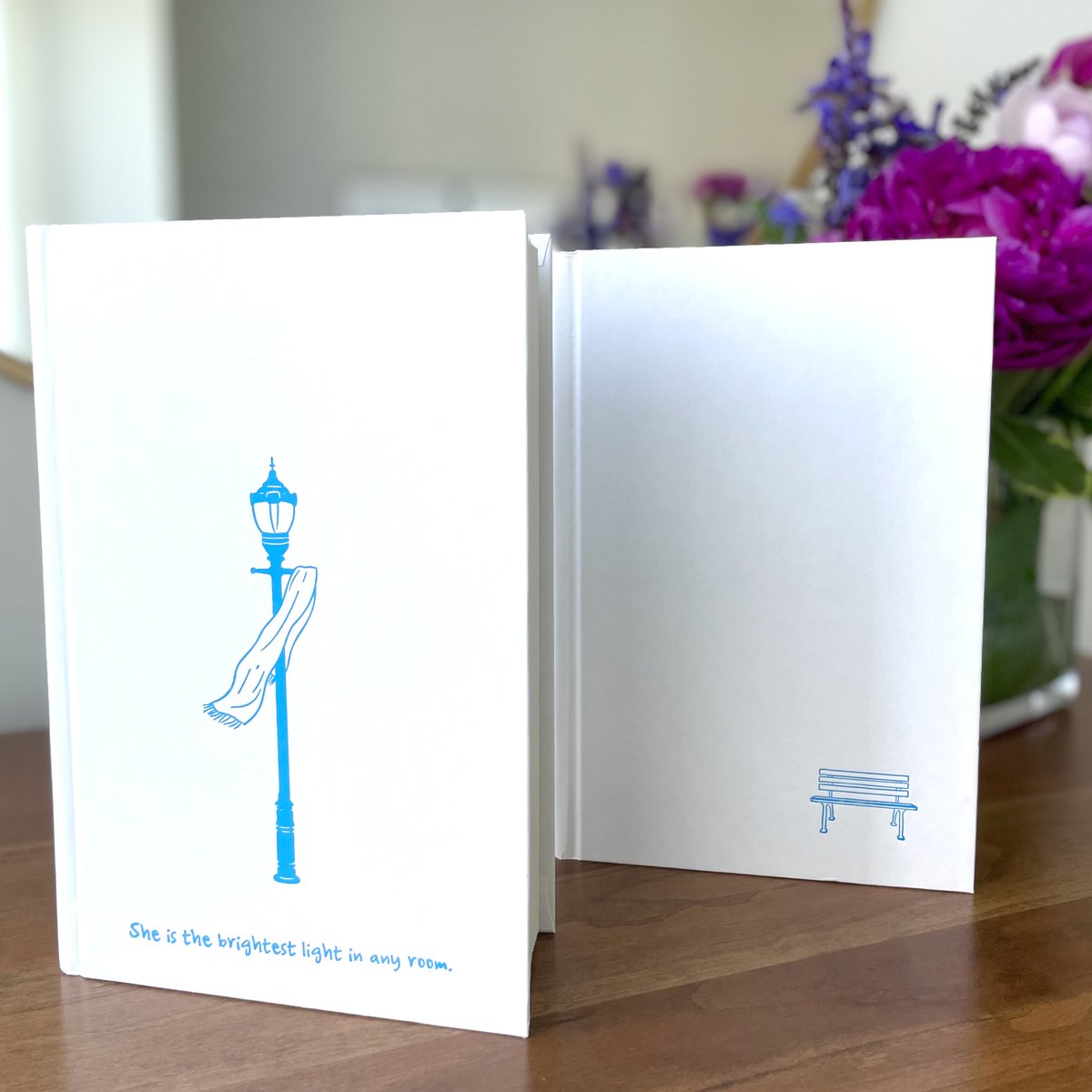 simonteen's tweet image. Only a few days to go until we're reunited with Rowan and Neil! Are you ready?
-
#TodayTonightTomorrow #PastPresentFuture #SimonTeen