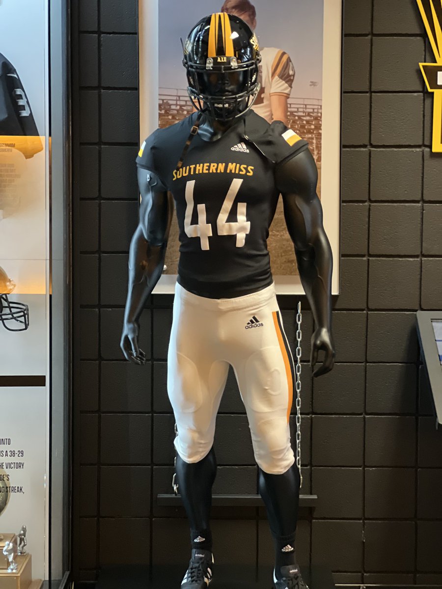 AJ (@averyjacksonmc) on Twitter photo Had a great time at USM!! <a href="/CoachBWhitehead/">Bryan Whitehead</a> <a href="/C_Williams_ETK/">Chad Williams</a>
Even ran a 4.47 40!!
<a href="/SouthernMissFB/">Southern Miss Football</a>
<a href="/MCJags_Football/">Madison Central Football</a>
<a href="/rowell_britt/">britt rowell</a>
<a href="/CoachT_Rob/">Terrance Robinson</a>
<a href="/MacCorleone74/">Rion (Ree-un) Young</a> Had a great time at USM!! <a href="/CoachBWhitehead/">Bryan Whitehead</a> <a href="/C_Williams_ETK/">Chad Williams</a>
Even ran a 4.47 40!!
<a href="/SouthernMissFB/">Southern Miss Football</a>
<a href="/MCJags_Football/">Madison Central Football</a>
<a href="/rowell_britt/">britt rowell</a>
<a href="/CoachT_Rob/">Terrance Robinson</a>
<a href="/MacCorleone74/">Rion (Ree-un) Young</a>