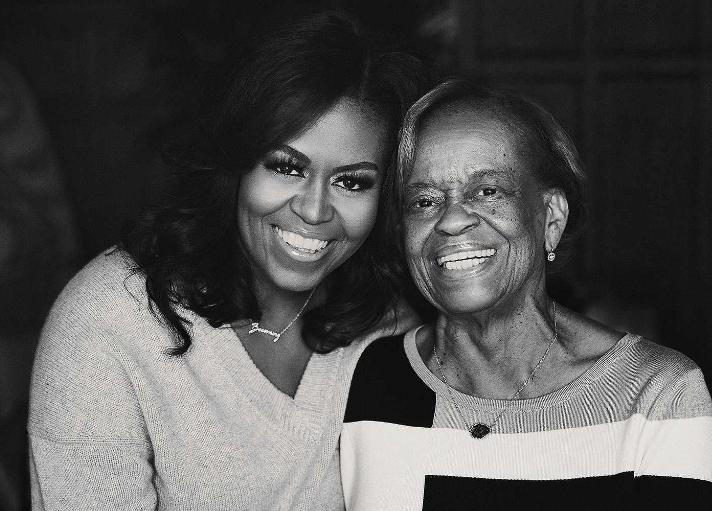 Tosyneno's tweet photo. BREAKING:  Sincere condolences to @MichelleObama the Former First Lady, on the passing of her mother Marian Robinson. She was 86 years old. May her soul rest in peace.
The world would remember you Marian, for giving us a daughter all of ours could emulate! https://t.co/E7JsrNySdU