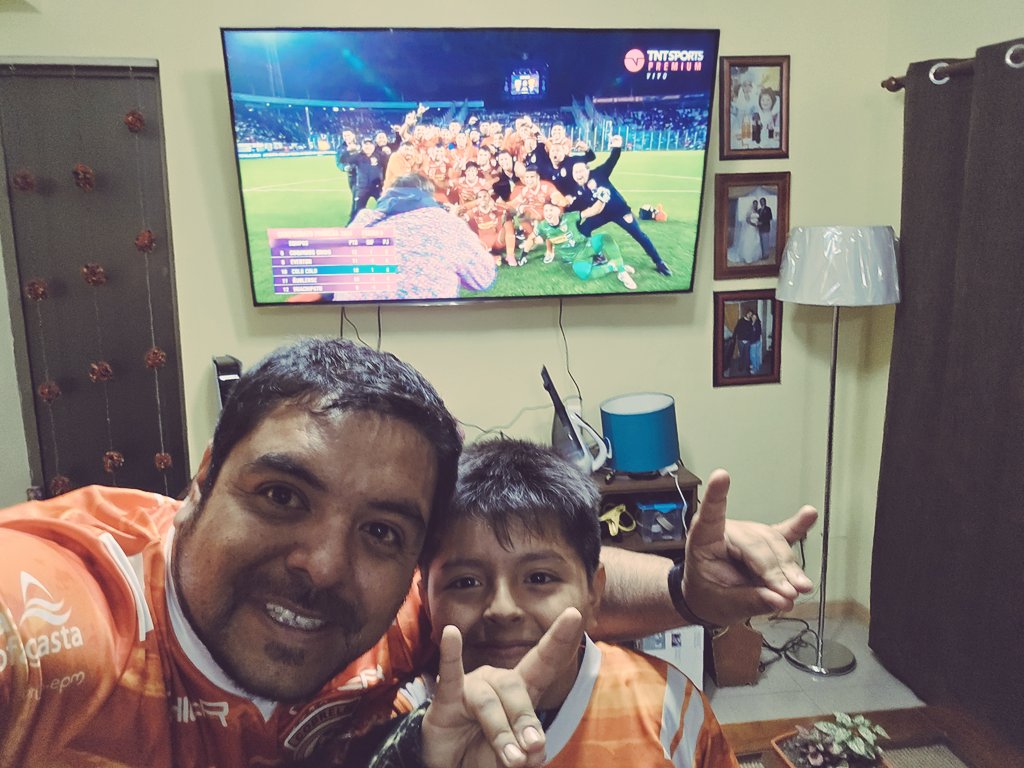 cobreloa012's tweet photo. Te extrañaré hoy ZDD 😪 ... desde casa se banca hoy !!! Vamos reconchetumare, vamos @Cobreloa_SADP https://t.co/3l9t04nshi