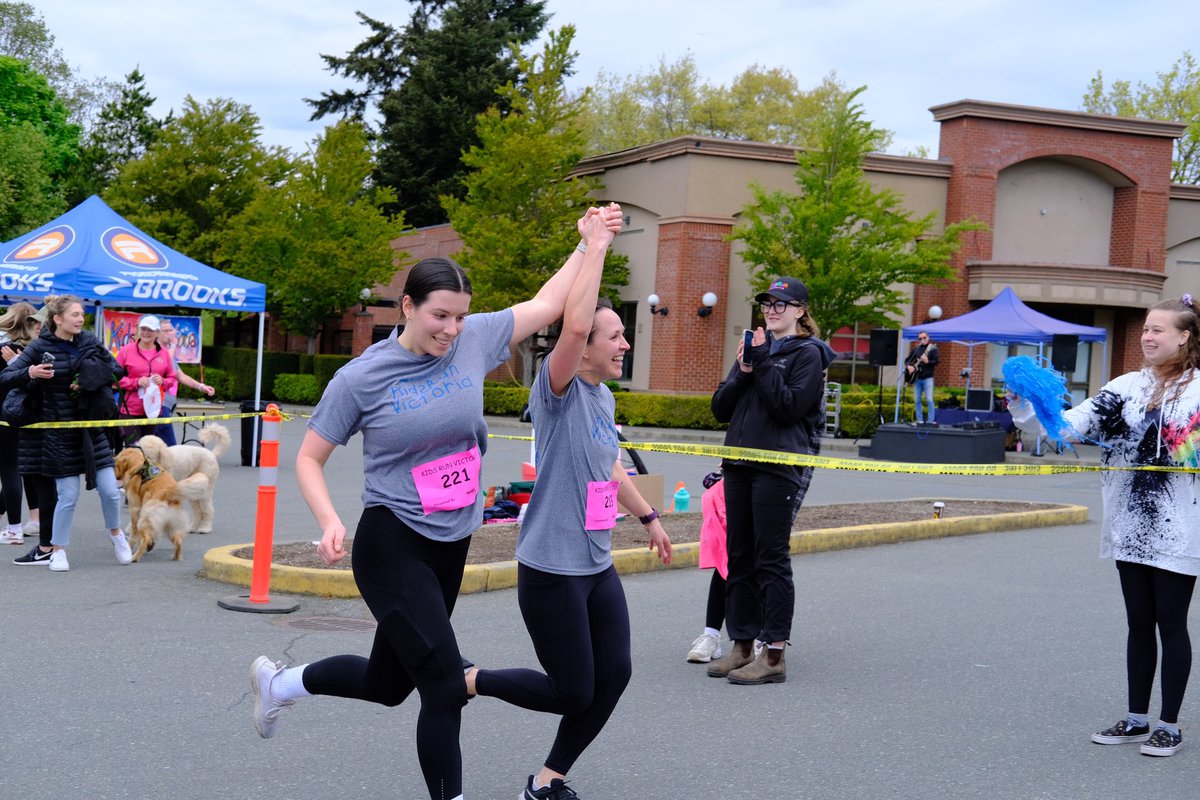 Want to see more of the amazing photos taken by our photographer? Check out the link below!

flic.kr/s/aHBqjBsTQ3