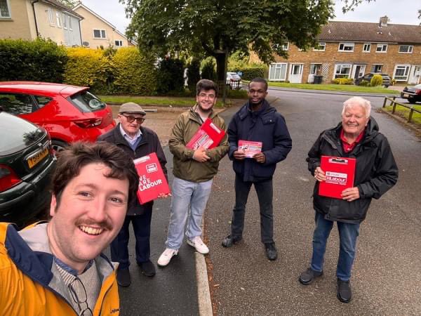 Out this morning with @HarlowLabour activists spreading a clear message - Cllr @ChrisJVince is the optimum candidate when it comes to championing #Harlow and the villages!