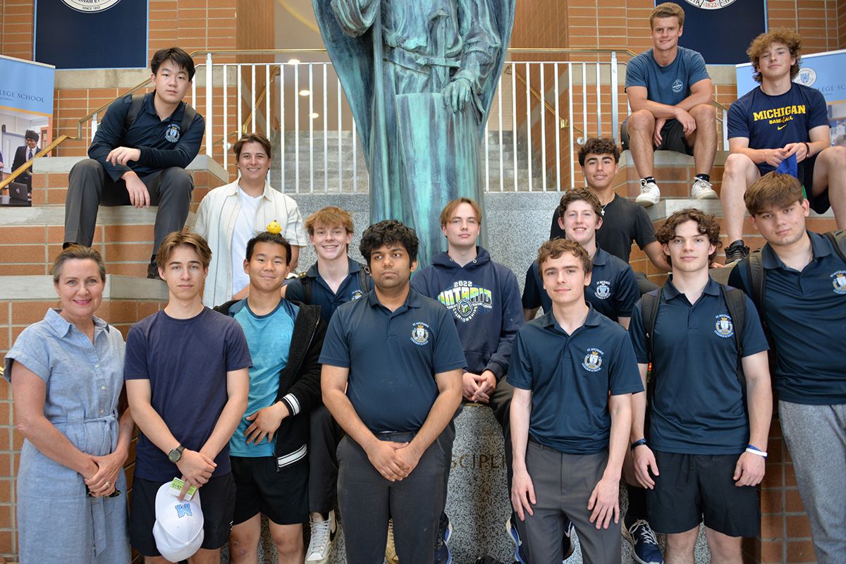 SMCS1852's tweet photo. On May 23, SMCS hosted the third blood drive of the academic year with 22 SMCS students, 11 BSS students, and five teachers! Their goal next year is to reach over 100 student donations!
#smcsimpact https://t.co/pZi0JErtrh