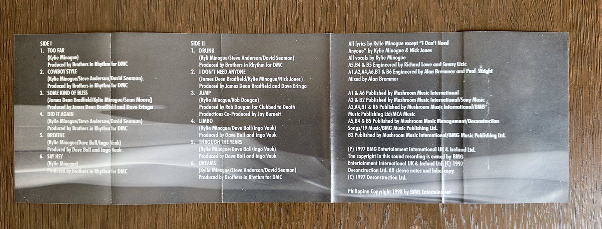 spjury's tweet image. #NewArrival #KylieMinogue 1998 Philippines cassette. In amazing condition for its age 🎧🎶🕺🔥

#KylieCollection #cassette #PopMusic #UniquePressing