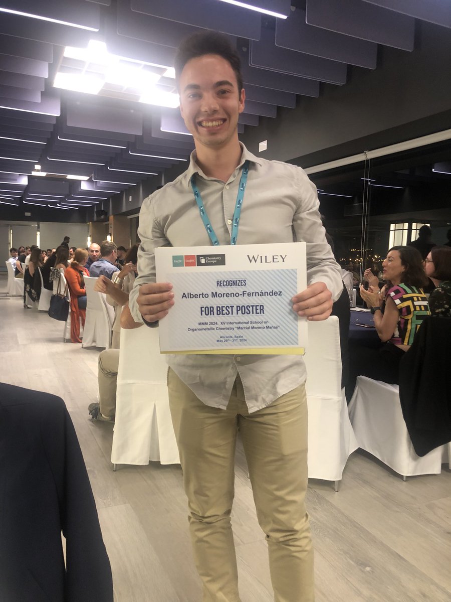 ORCATS group (@orcats_group) on Twitter photo Congratulations to our PhD student Alberto Moreno for being awarded with the best poster prize from Wiley!! <a href="/AlbertoMor19/">Alberto Moreno Fernández</a> <a href="/ISOC_MMM_2024/">ISOC-MMM-2024</a> <a href="/orfeo_cinqa/">ORFEO CINQA</a> Congratulations to our PhD student Alberto Moreno for being awarded with the best poster prize from Wiley!! <a href="/AlbertoMor19/">Alberto Moreno Fernández</a> <a href="/ISOC_MMM_2024/">ISOC-MMM-2024</a> <a href="/orfeo_cinqa/">ORFEO CINQA</a>