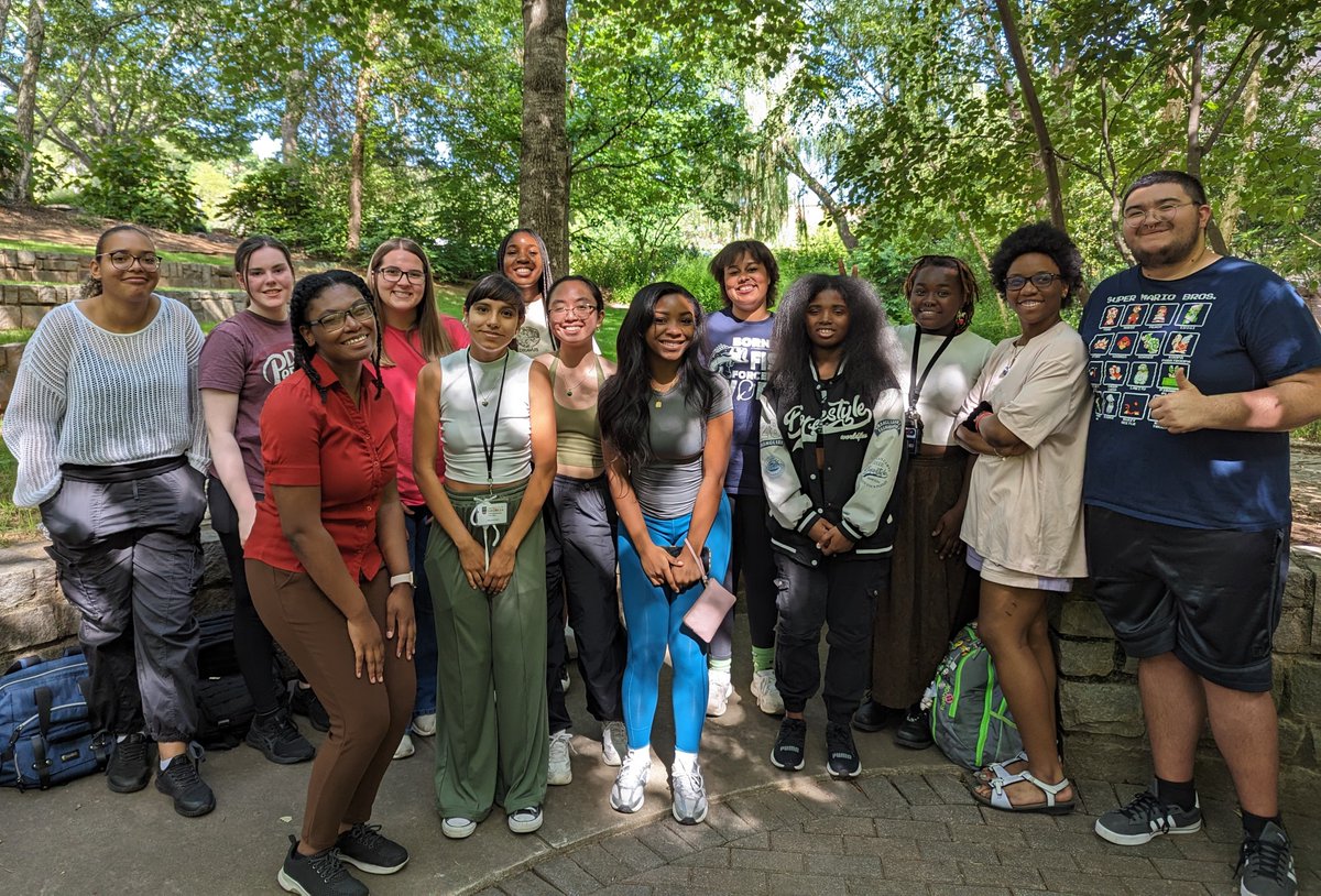 CJ Tsai (@tsailabuga) on Twitter photo Our 2024 Crop Genetics and Genomics II REEU program is off to a great start, with an energetic group of fellows! <a href="/USDA_NIFA/">NIFA</a> <a href="/PlantCenterUGA/">PlantCenterUGA</a> <a href="/marintalbrew/">Marin Talbot Brewer</a> <a href="/UGAGradSchool/">UGA Graduate School</a> <a href="/UGAResearch/">UGA Research</a> Our 2024 Crop Genetics and Genomics II REEU program is off to a great start, with an energetic group of fellows! <a href="/USDA_NIFA/">NIFA</a> <a href="/PlantCenterUGA/">PlantCenterUGA</a> <a href="/marintalbrew/">Marin Talbot Brewer</a> <a href="/UGAGradSchool/">UGA Graduate School</a> <a href="/UGAResearch/">UGA Research</a>