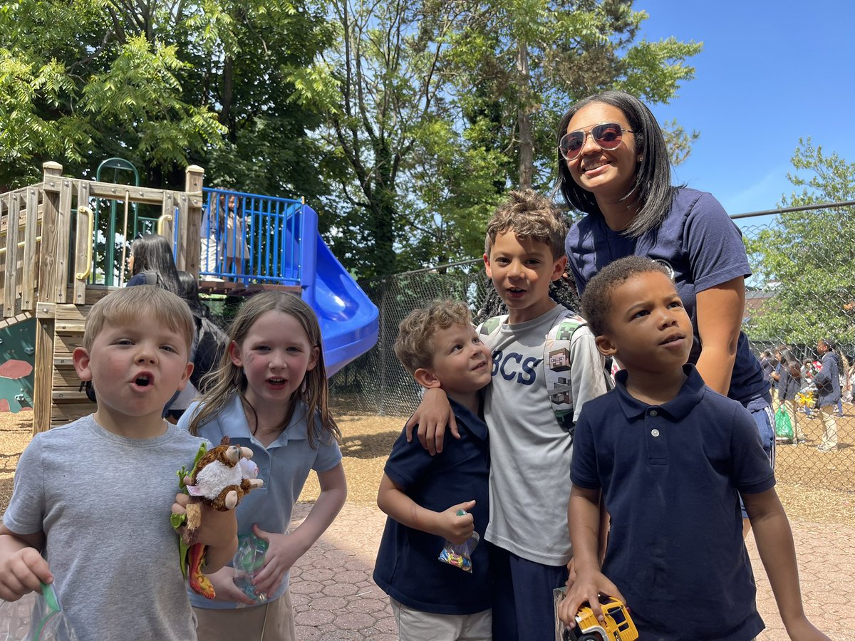 jacwillie's tweet image. Our Penny Carnival was an absolute success. This was the coolest event and the students had such a wonderful time. 
#RBCS #RedBank #Leadership #PennyCarnival