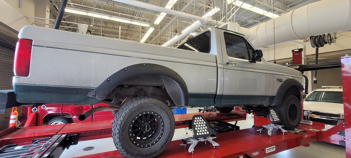 AutoHarlan's tweet image. These students can accomplish amazing things with a little guidance. Lift kit is done. Just needs an alignment now. #NISDSuperiorCTE @NISDHarlan