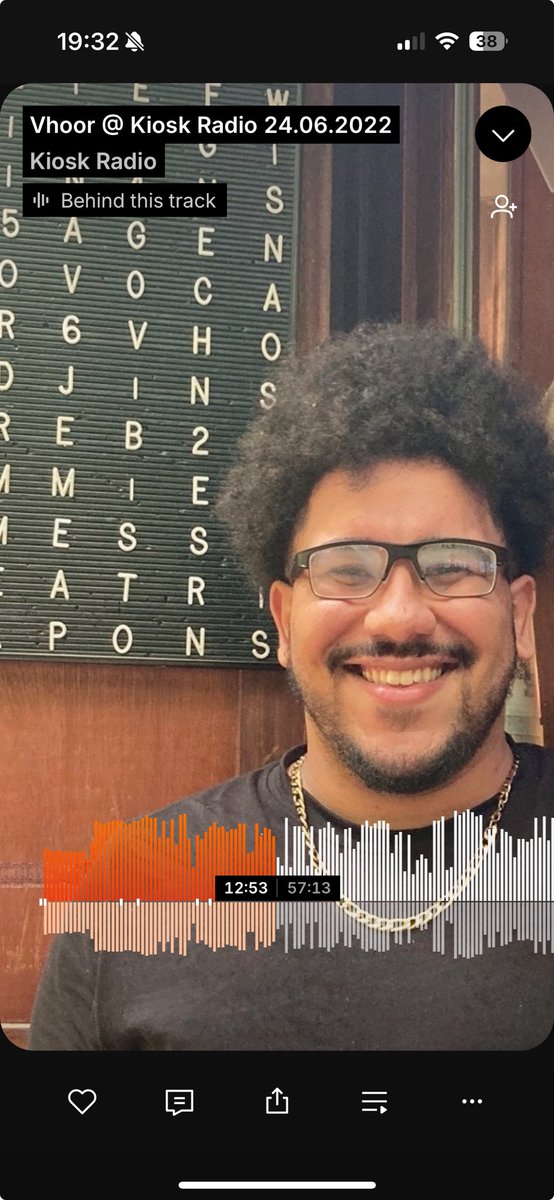 faiocarah's tweet photo. A musica: “Fica de quatro piranha safada”
⁦@vhoorvictor⁩ : 😀 https://t.co/35WA1Skp9w