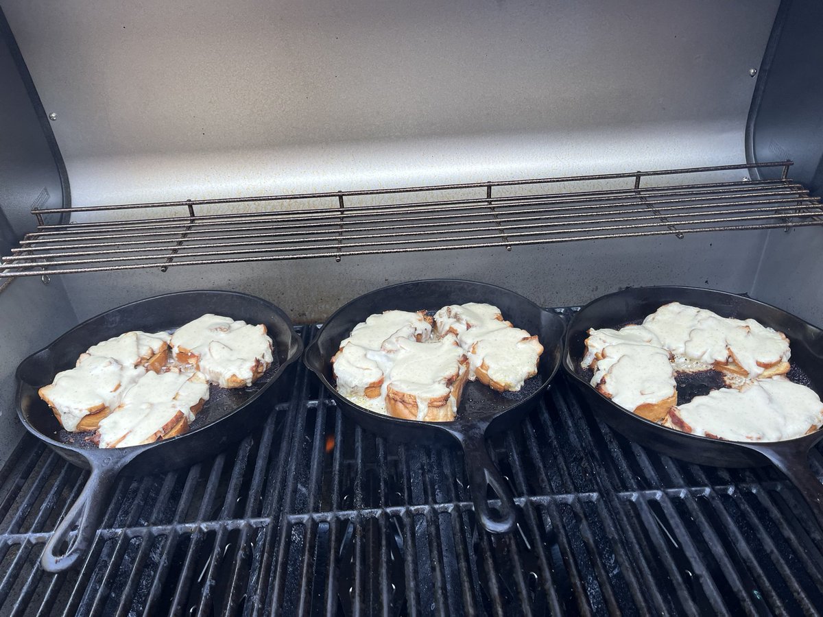 CastRedhead's tweet image. Dinner tonight:  Kentucky Hot Browns!!