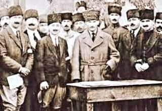 1 HAZİRAN 1919 – Türkiye-Havas-Reuter Ajansı'nın, 'İstanbul'da toplanan Saltanat Şûrası'nda, heyet-i umumiyenin fikri, Türkiye'nin Büyük Devletler'den birinin yardımını temin merkezindedir' şeklinde haberinin Anadolu'ya tamimi üzerine, Atatürk'ün Havza'dan Sadrazam'a yazısı: