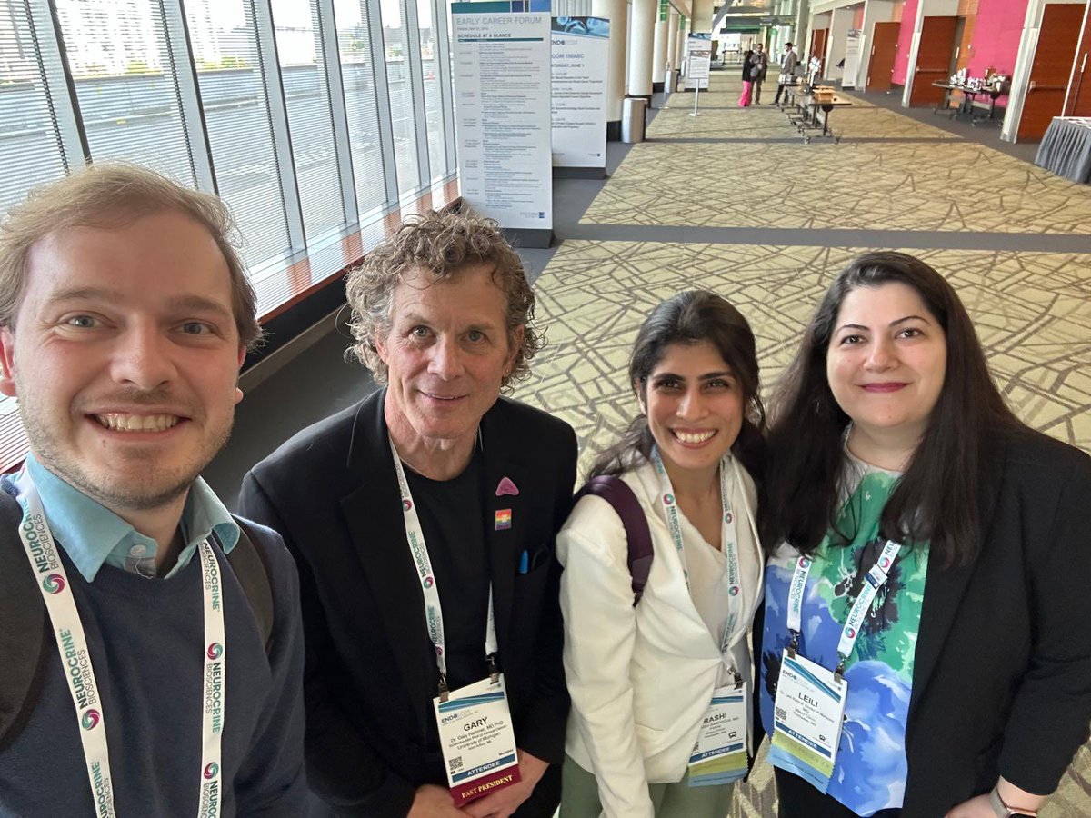 #Adrenal fan moment. Thank you <a href="/DrGaryHammer/">Gary D Hammer, MDPhD</a> for an inspiring talk and life advice ! It’s all about choices. #ECF2024 #ENDO2024 <a href="/TheEndoSociety/">Endocrine Society</a> <a href="/Endocrine_News/">Endocrine News</a>