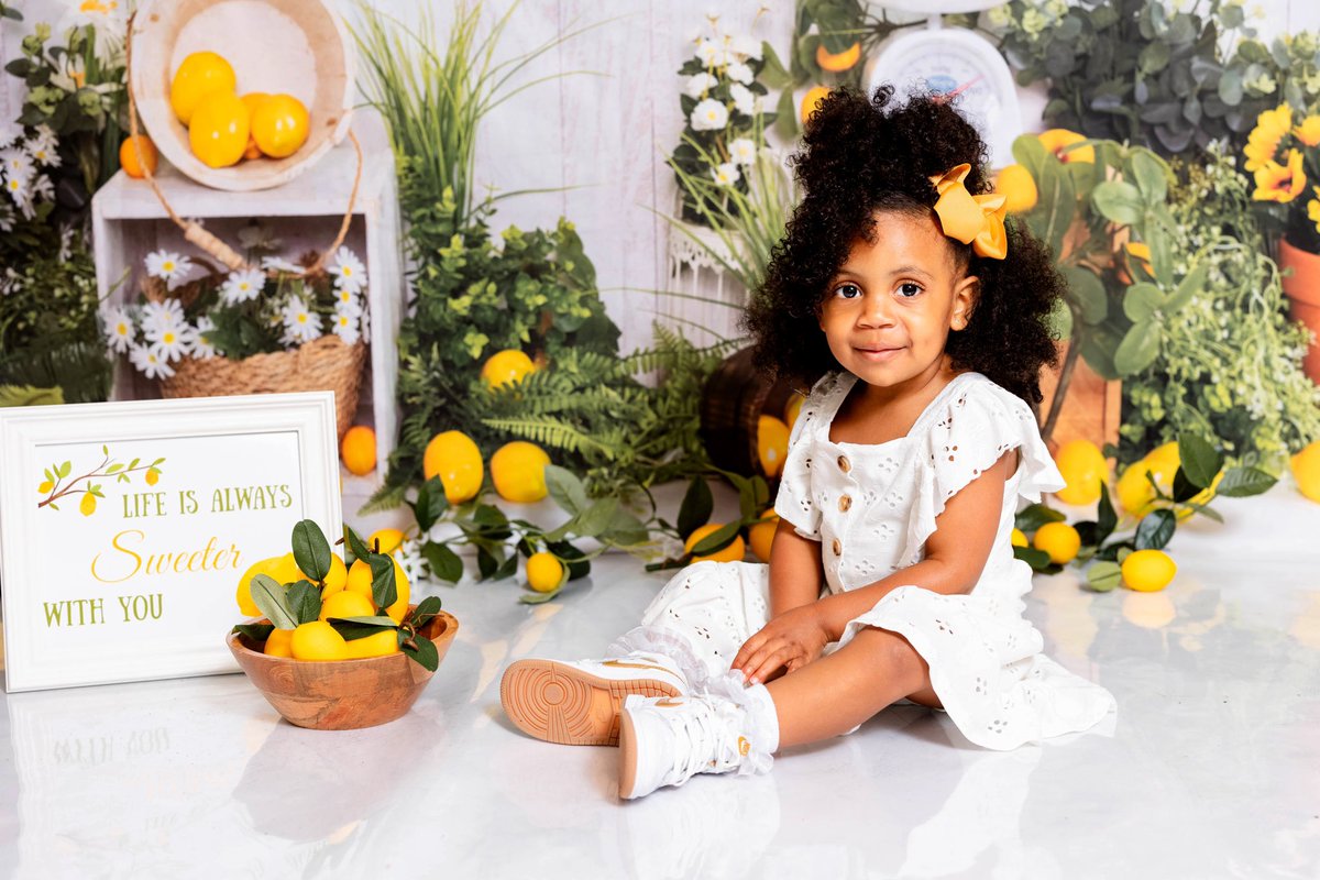 ebbie_sue's tweet image. Happy 2nd birthday to our girl!  Year ✌🏽 is going to be REAL interesting. 

📸: Local photographer - Grace 

👟: AJ1 OG Metallic Gold

#snkrsliveheatingup #nike #snkrs #YourSneakersAreDope #wearyoursneakers #kotd #girlsinsnkrs #toddlersinsneakers #naturalcurls