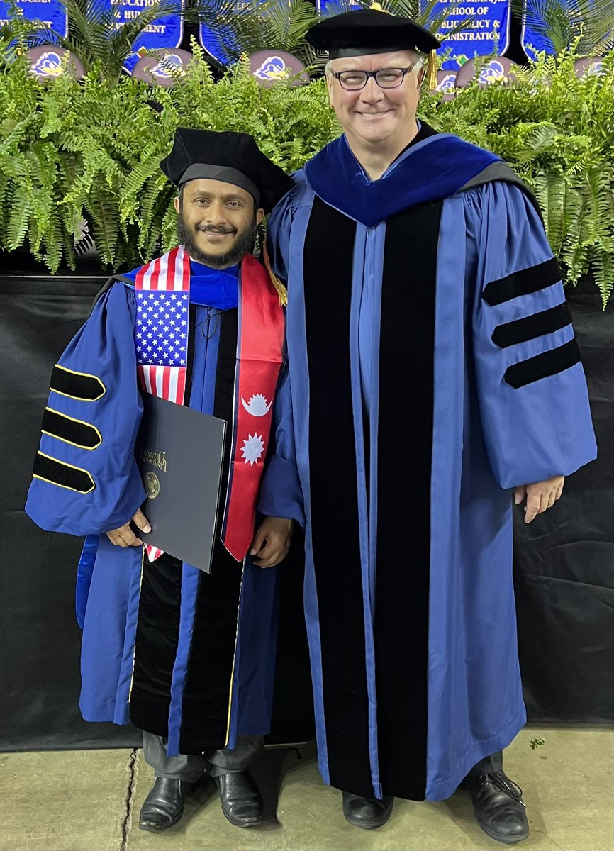 ZondloLab's tweet photo. CONGRATULATIONS to Megh Bhatt (@micromegaa) on your successful Ph.D. thesis defense! Advances in understanding the bases for stability of polyproline helix and α-helix, plus structural effects of cysteine oxidation! (Pssst: he’s looking for an industry position - hire him!) https://t.co/BS4qDPVvFP