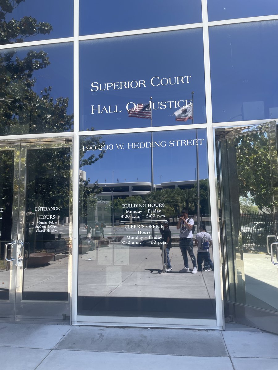 svdebug's tweet photo. Today, DA Jeff Rosen challenged the constitutionality of the Racial Justice Act as an equal moral wrong as race-mixing laws bc dismissing racist prosecutions is as oppressive to DA Rosen as Jim Crow was to black communities
Don’t believe it? Transcripts coming soon. #RJAWatch https://t.co/fMBpVWOuem