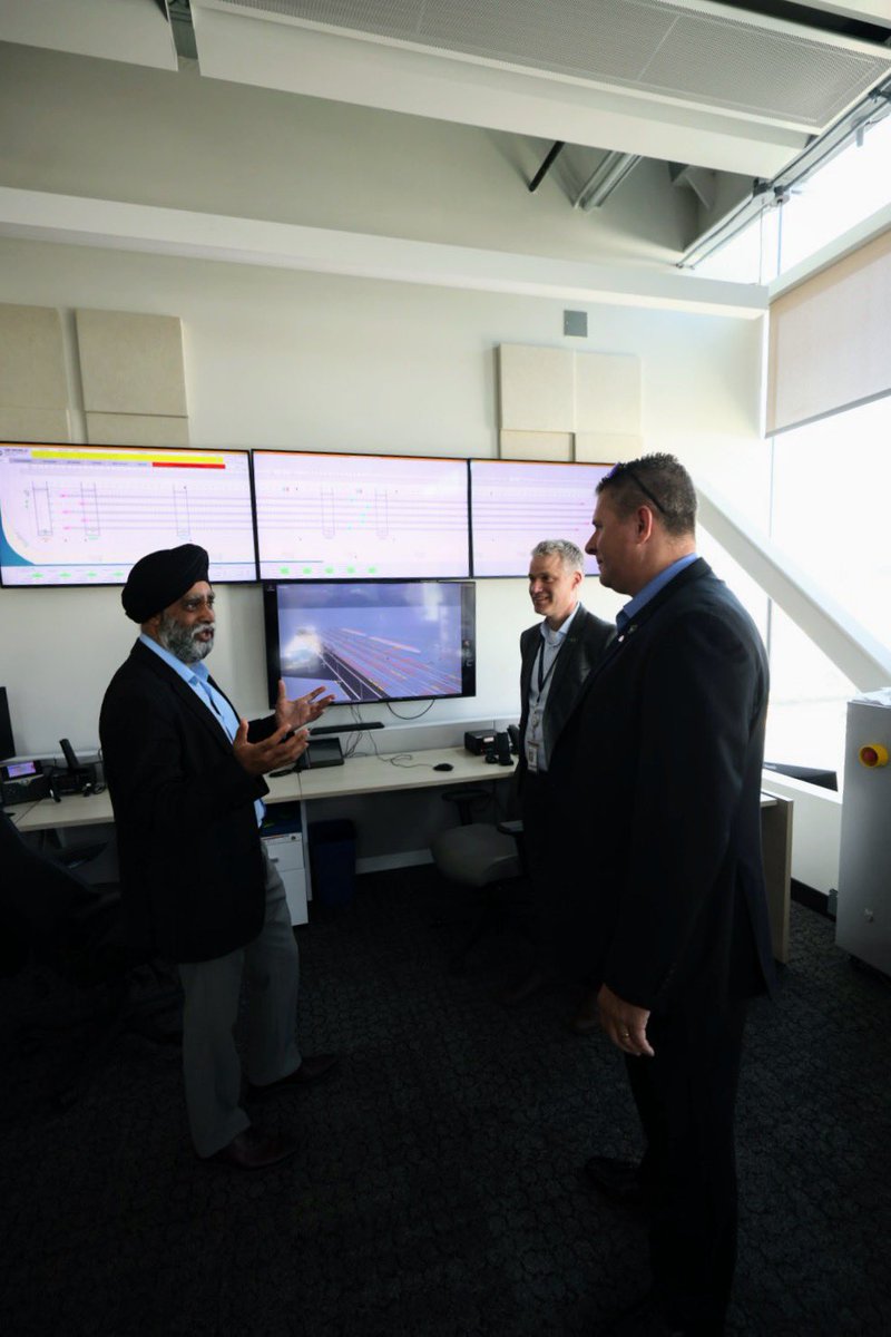 HarjitSajjan's tweet photo. Wrapped up a productive meeting with @DP_World at the Port of Vancouver. Discussed key strategies to keep strengthening our supply chain network and ensure smooth operations. Excited about the future of trade and growth for BC &amp; Canada! 🇨🇦🌲 https://t.co/5Z3fzJH4oc