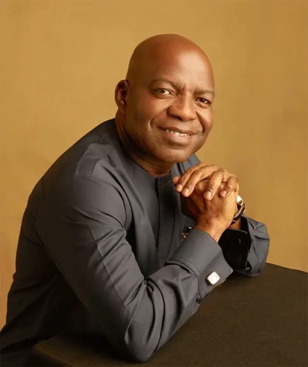 His Excellency, Alex Otti @alexottiofr,  Governor of Abia State @NG_AbiaState.

Nigerian Doctors received with great anxiety and sadness the news that
Doctor Rose Agwu @RoseAgwu254246's 15 year old brother and young sister were abducted by Nigerian Soldiers, when they broke into