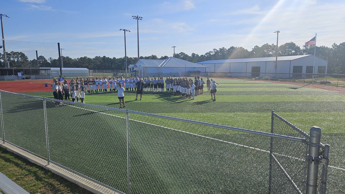 ARuss2027's tweet photo. Hit w/ @JoshBaxterNSR on Wednesday, SoCal Camp Started today. Gearing up for the Bombers Invitational in Oxford Mississippi Next Week. #Socal09N https://t.co/Eh972Zc6Jd