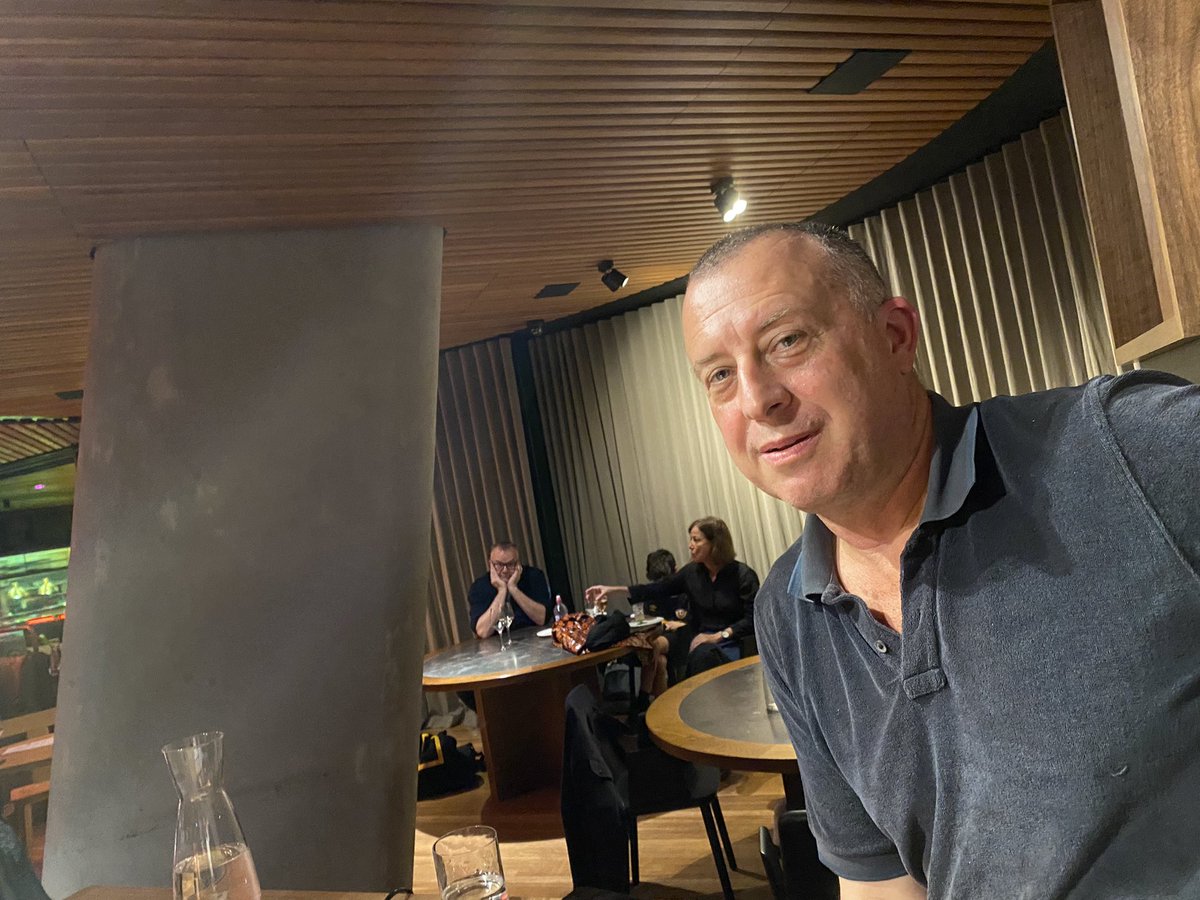 c_s_wallace's tweet photo. Smart audience (someone waved #HowToWinAnElection from the floor 😎), getting into #auspol & beyond issues so fresh they were steaming (Rishi! Trump!! Gaza!!! Tax policy…🫣).
@instanterudite & Tom Wright deserve great credit for the way they lift political engagement in Oz. 2/ https://t.co/TNG86iBWrk